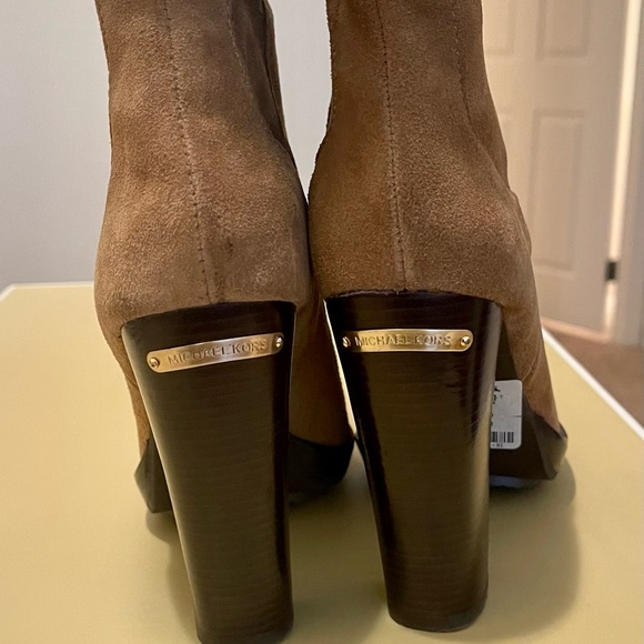 Michael Kors suede tall boots - Picture 4 of 4
